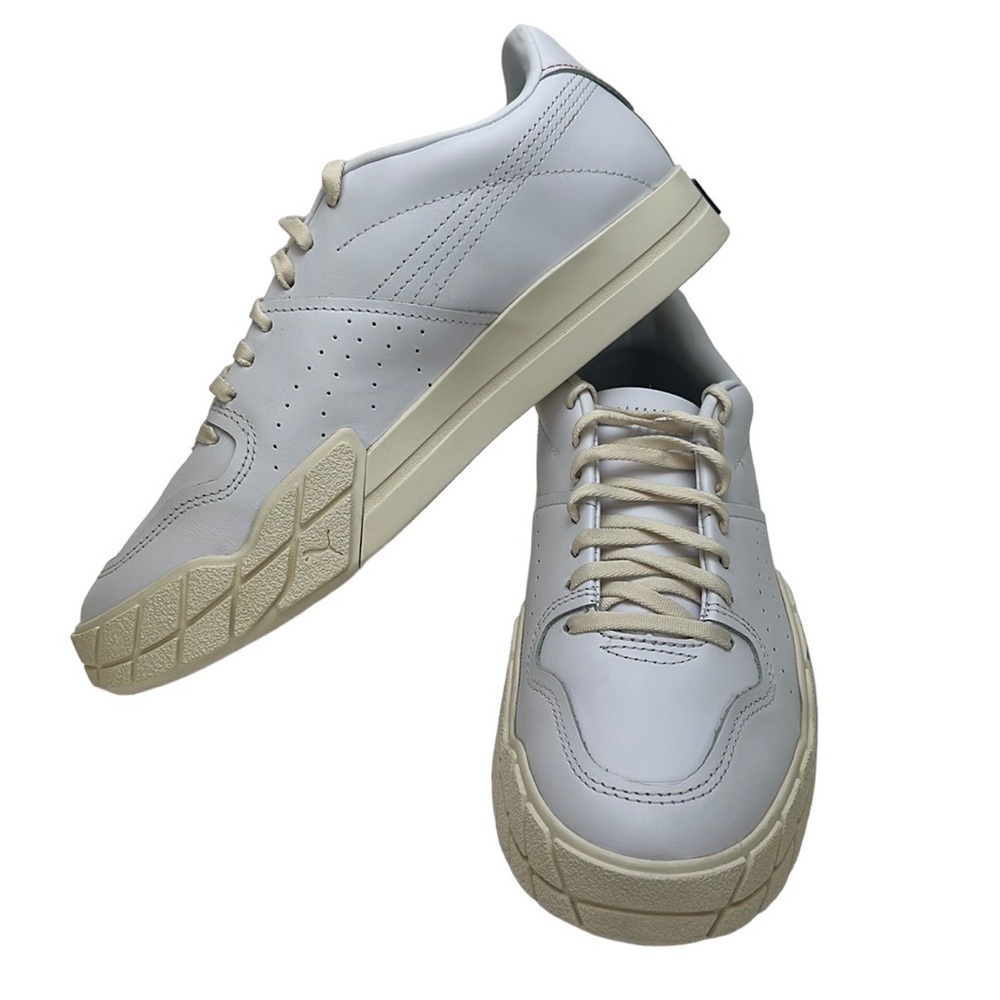 Puma Leather Eris Fantasy Sneakers‎ Womens 9 Lace up White and Cream